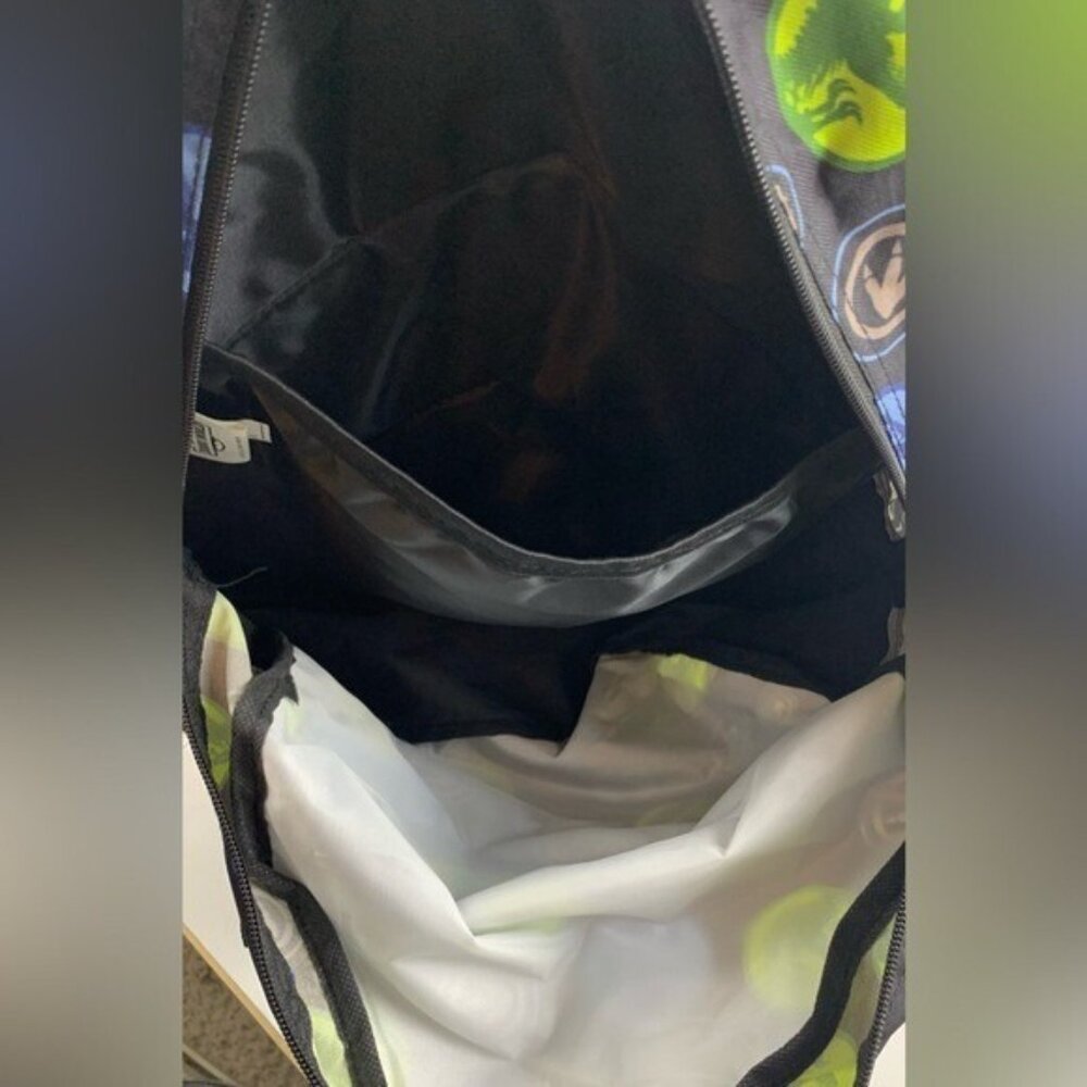 Dinosaur‎ Bundle Maximus Rex Crewneck Sweatshirts Sz 7 & Jurassic World Backpack - Picture 9 of 12